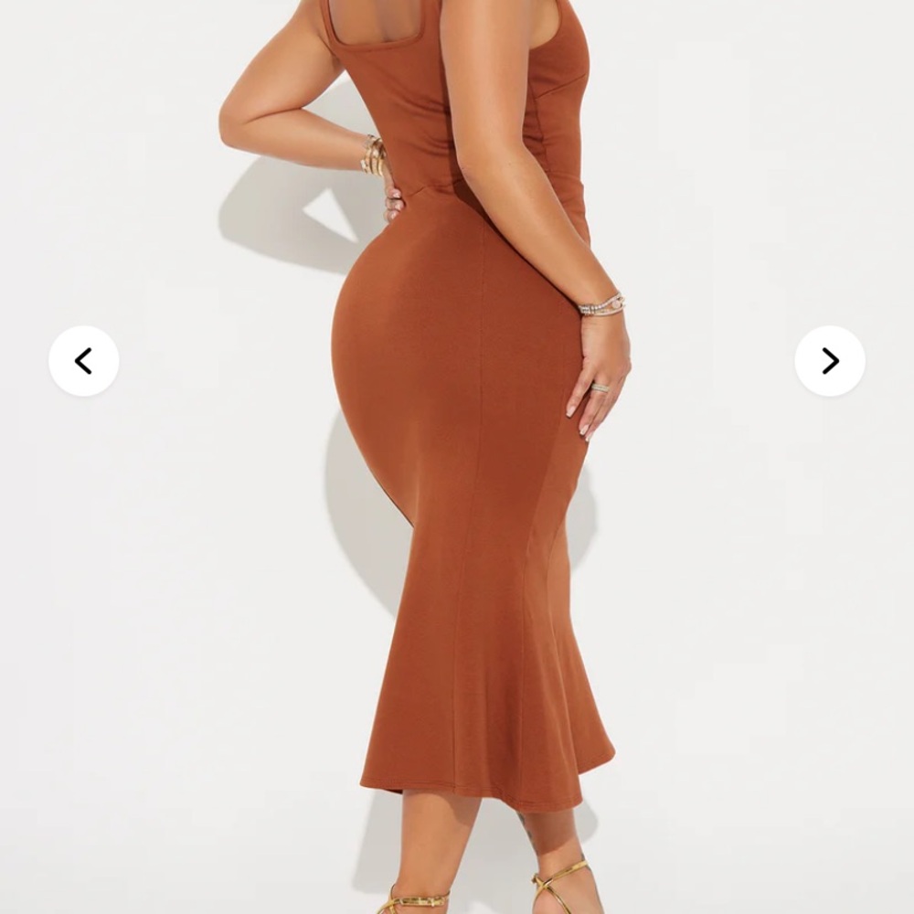 Elegant Brown Midi Dress - Picture 3 of 3